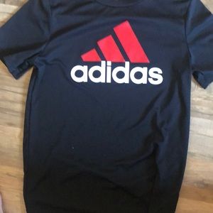 Addis’s black climate shirt